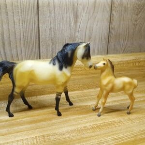 Breyer The Dawning set with Mesteno and mother